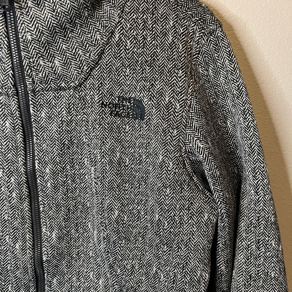 The North Face Apex Chromium Thermal Jacket - Picture 2 of 6